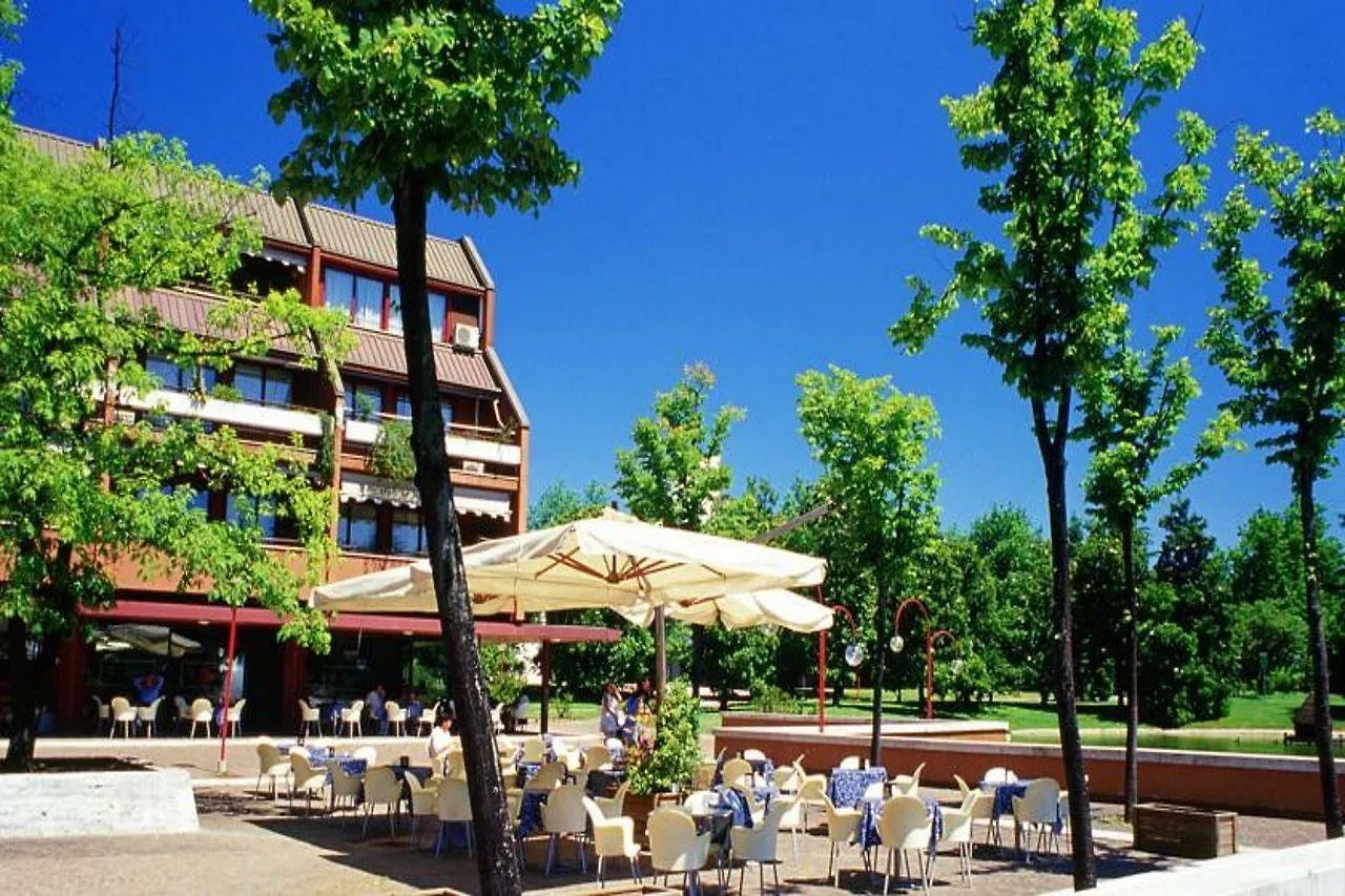 Excel Hotel Milano 3 Basiglio 4*,