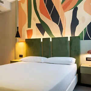 elite-hotel-residence.hotelslidodijesolo.com/